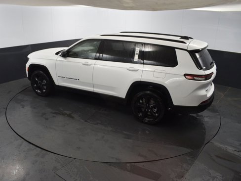 New 2025 Jeep Grand Cherokee L Altitude image 35