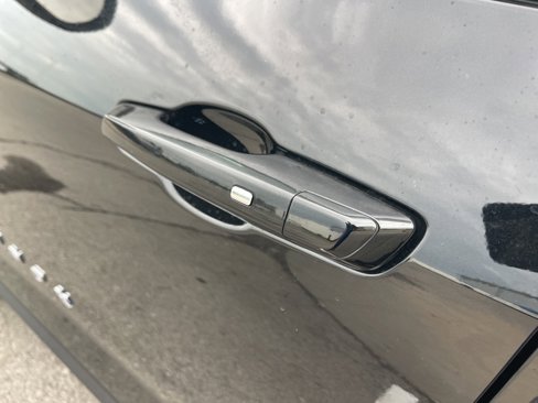New 2026 Chevrolet Equinox LT w/ Convenience Package II image 11