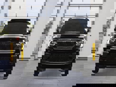 New 2025 Jeep Grand Cherokee Limited image 9