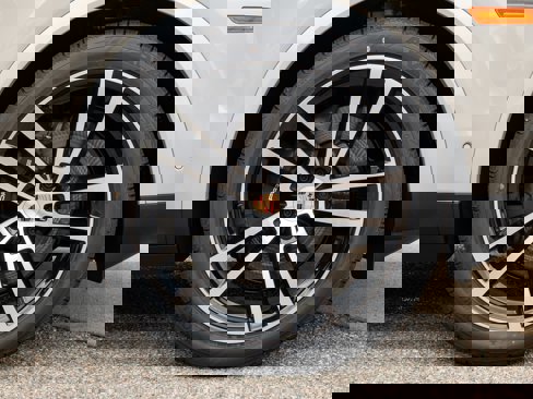 New 2025 Porsche Cayenne Coupe image 14