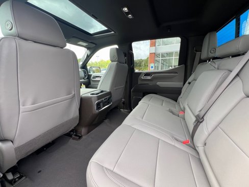 New 2026 Chevrolet Silverado 1500 LTZ w/ LTZ Premium Package image 19