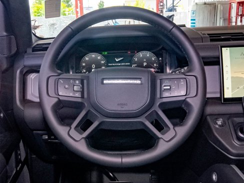 New 2025 Land Rover Defender 110 X image 13