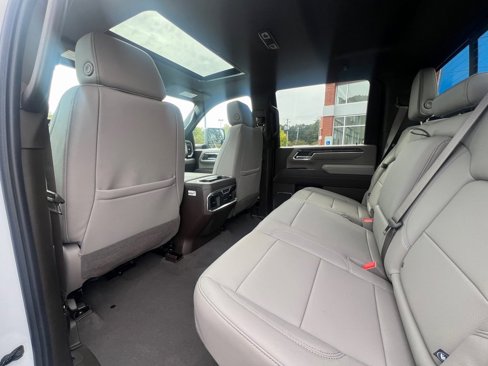 New 2026 Chevrolet Silverado 3500 LTZ w/ LTZ Premium Package image 17