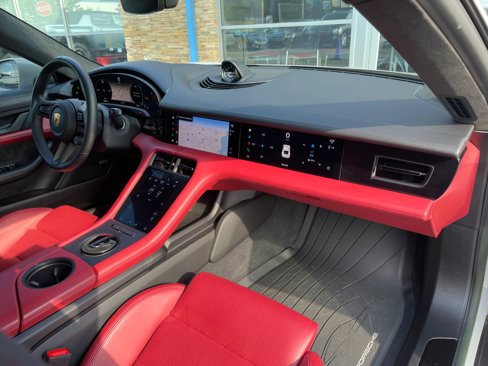 Used 2022 Porsche Taycan GTS image 40