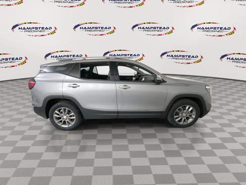 Used 2024 GMC Terrain SLT image 9