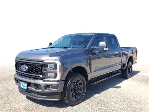 New 2026 Ford F250 4x4 Crew Cab Super Duty image 2