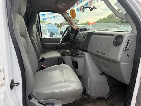 Used 2014 Ford E-350 and Econoline 350 Super Duty image 17