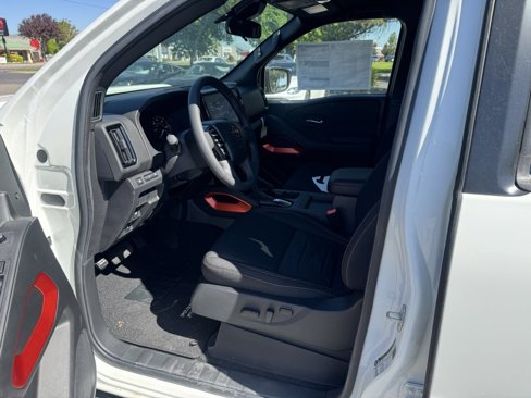 New 2025 Nissan Frontier PRO-4X image 10