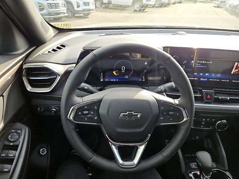 New 2025 Chevrolet TrailBlazer ACTIV w/ Convenience Package image 17