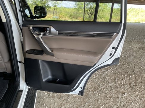 Used 2022 Lexus GX 460 Premium image 37