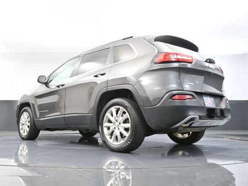Used 2017 Jeep Cherokee Limited w/ Trailer Tow Group image 45