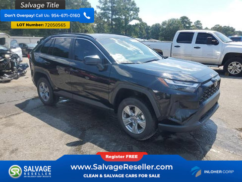 Used 2025 Toyota RAV4 LE image 5