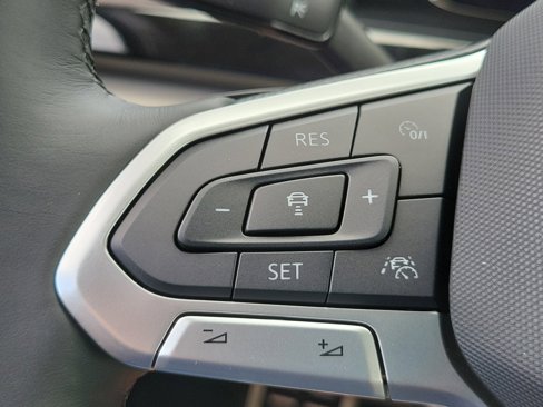 New 2026 Volkswagen Atlas SEL Premium R-Line image 25