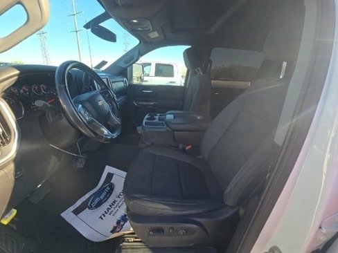 Used 2023 Chevrolet Silverado 2500 LT w/ Convenience Package image 3