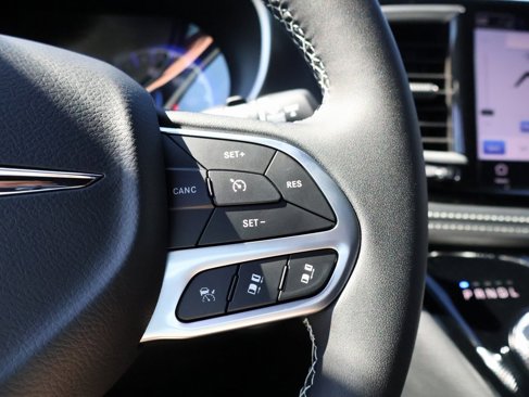 New 2026 Chrysler Pacifica Select image 27