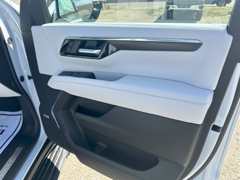 New 2026 Chevrolet Tahoe Premier image 24