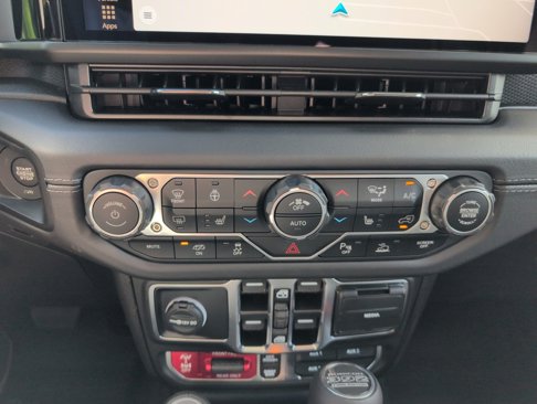 New 2025 Jeep Wrangler Unlimited Rubicon 392 image 18