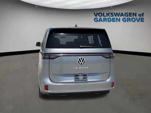 New 2025 Volkswagen ID. Buzz Pro S image 8