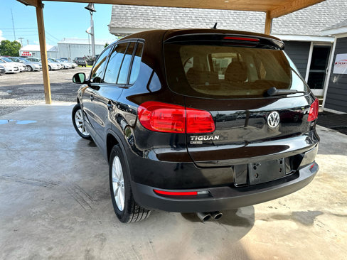 Used 2017 Volkswagen Tiguan S image 10