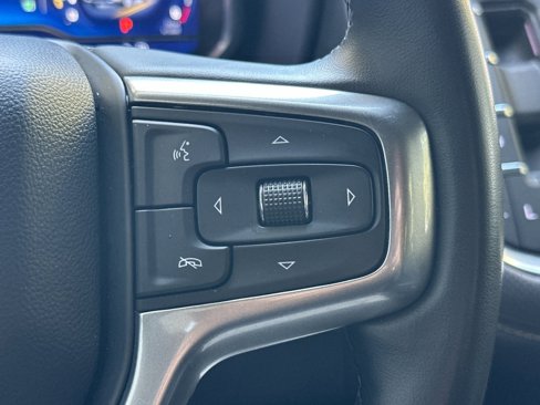Used 2023 Chevrolet Suburban Premier image 31
