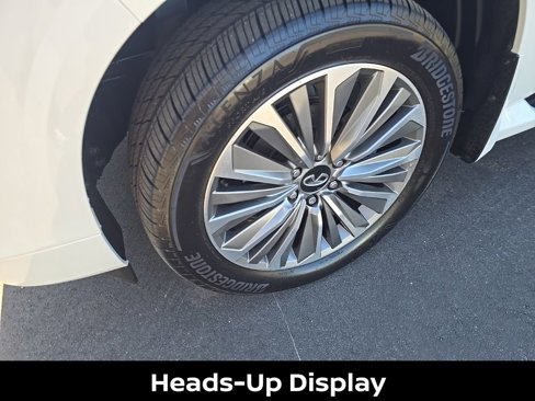 Used 2025 INFINITI QX80 Luxe image 8