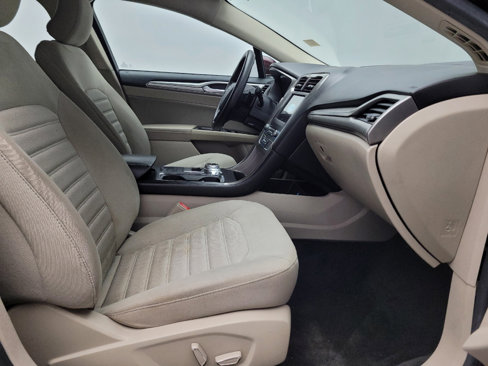 Used 2018 Ford Fusion SE w/ Fusion SE Technology Package image 21