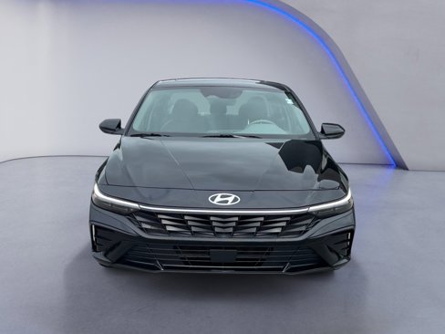 Certified 2024 Hyundai Elantra SEL w/ Convenience Package image 3