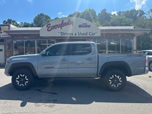 Used 2021 Toyota Tacoma SR5 image 1