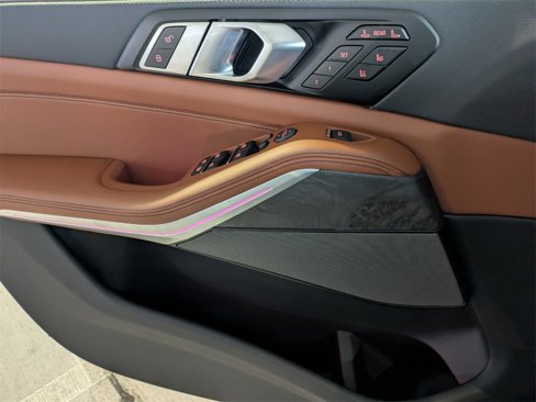 New 2026 BMW ALPINA XB7 image 16