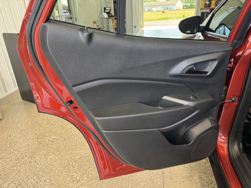 Used 2024 Chevrolet Trax LT w/ Driver Confidence Package image 32