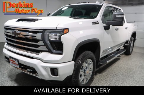 Used 2024 Chevrolet Silverado 2500 High Country image 1
