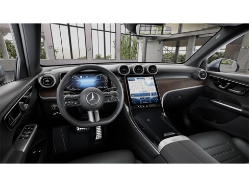 New 2025 Mercedes-Benz GLC 350e 4MATIC image 3