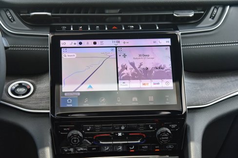 New 2025 Jeep Grand Cherokee L Limited image 20
