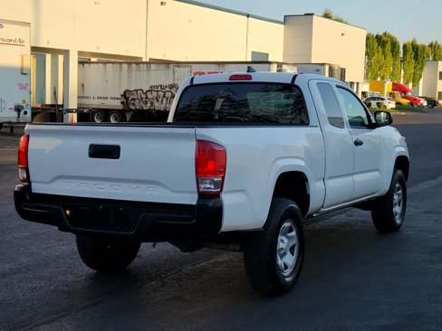 Used 2019 Toyota Tacoma SR image 4