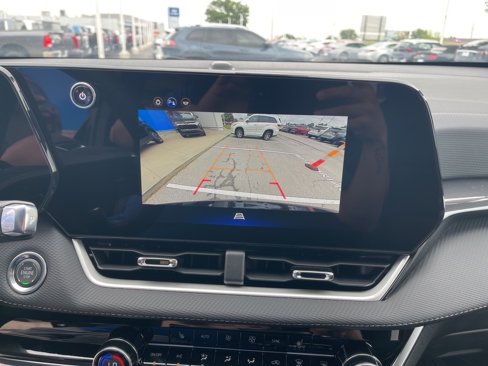 New 2026 Chevrolet Equinox LT w/ Convenience Package II image 28