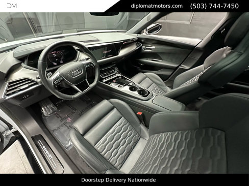 Used 2023 Audi e-tron GT Prestige w/ Prestige Package image 17