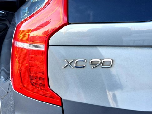 Used 2016 Volvo XC90 T6 Momentum w/ Protection Package Plus image 14