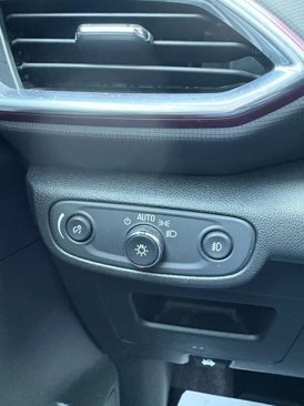 Used 2021 Chevrolet TrailBlazer RS image 29