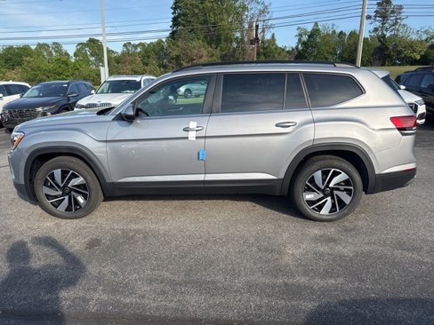 New 2025 Volkswagen Atlas SE image 3