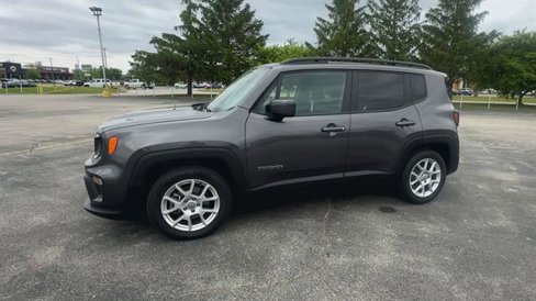 Used 2019 Jeep Renegade Latitude image 5