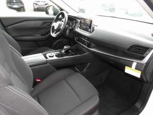 Certified 2024 Nissan Rogue S image 22