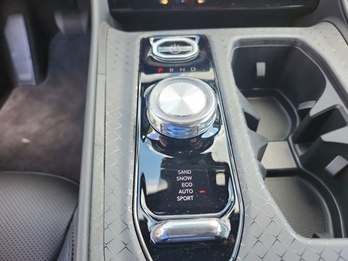 New 2025 Jeep Wagoneer Launch Edition image 18