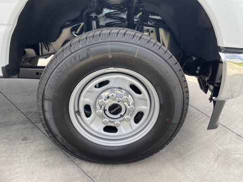 New 2026 Ford F250 XL image 29