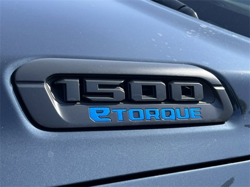 New 2026 RAM 1500 4x4 Crew Cab image 2