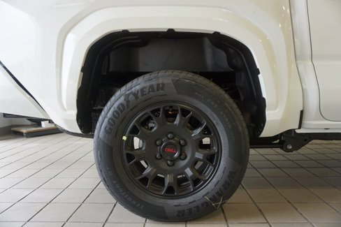 New 2025 Toyota Tacoma SR5 image 31