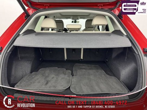 Used 2024 Audi Q3 2.0T Premium image 7