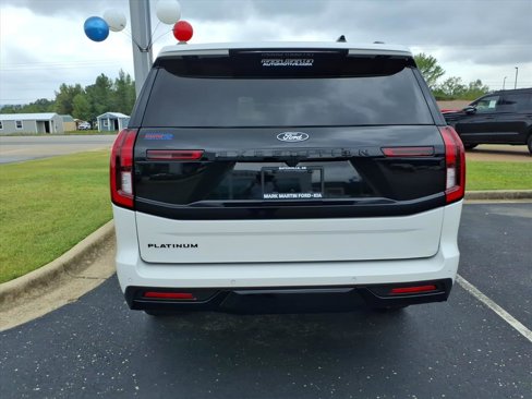 New 2025 Ford Expedition Platinum w/ Stealth Appearance Package image 4