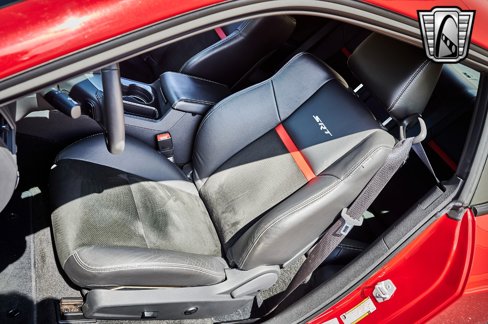 Used 2011 Dodge Challenger SRT8 image 10