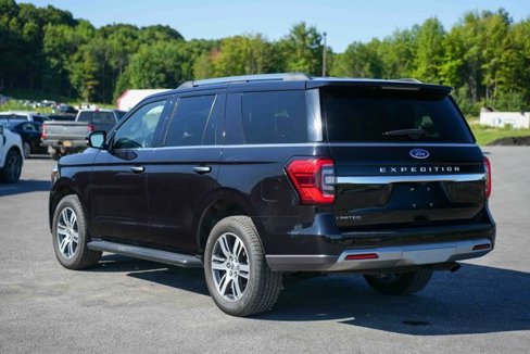 Used 2024 Ford Expedition Limited image 7
