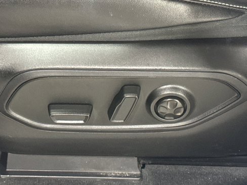 Used 2023 Jeep Grand Cherokee L Limited image 19